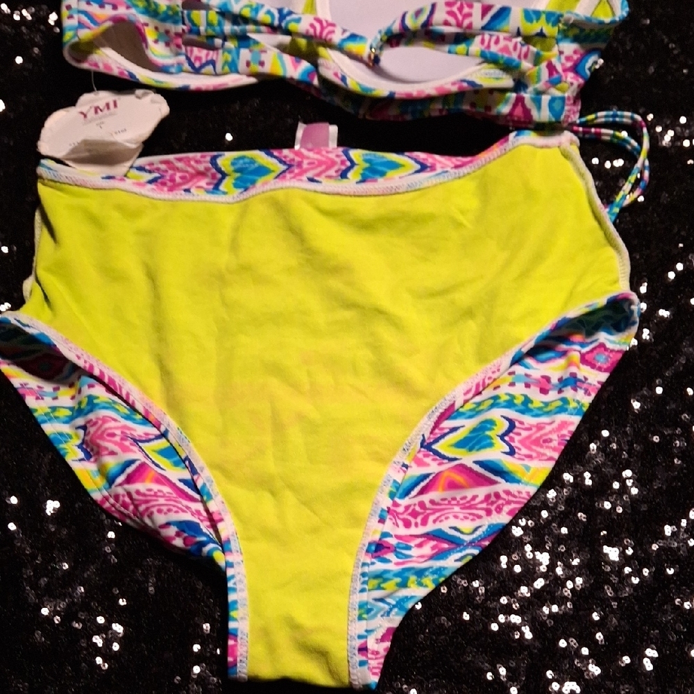 YMI Multicolor Patterned Bikini - Picture 5 of 6